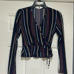BCBG small long sleeve shirt